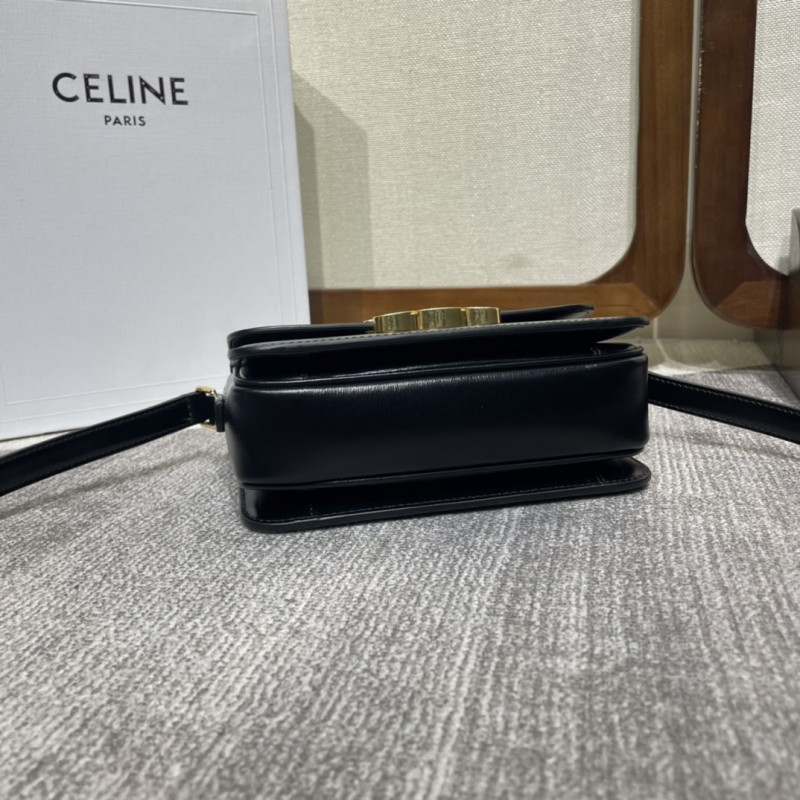 Celine TEEN TRIOMPHE BAG IN SHINY CALFSKIN BLACK