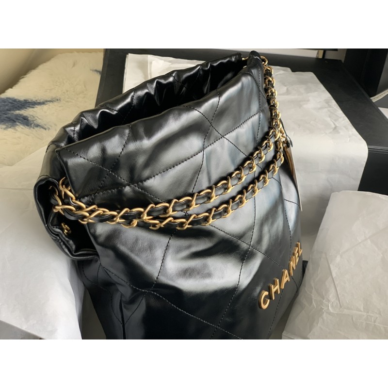 CHANEL 22 SMALL HANDBAG Black