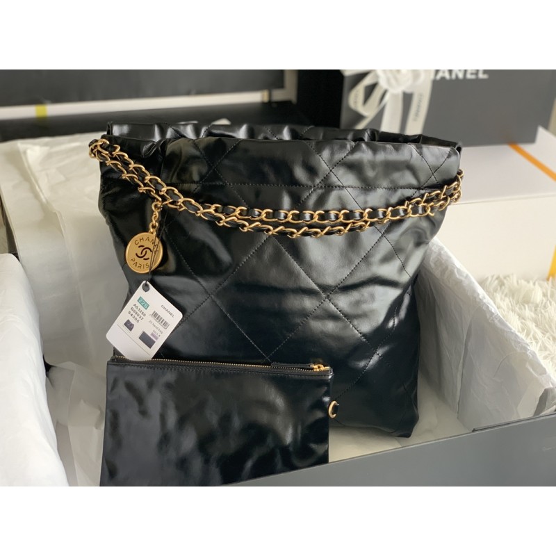 CHANEL 22 SMALL HANDBAG Black