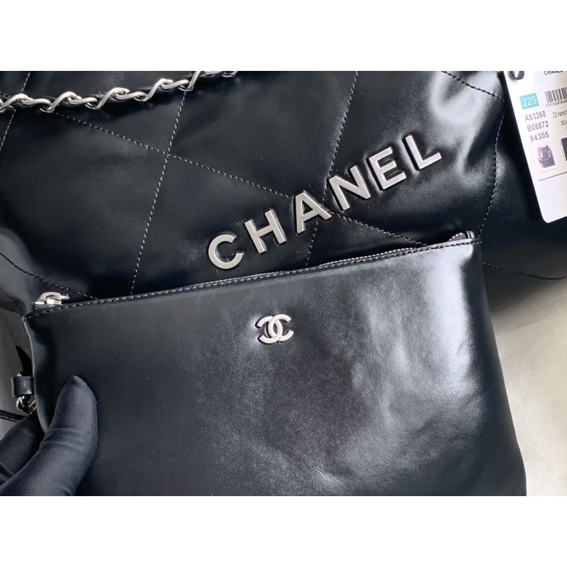 CHANEL 22 SMALL HANDBAG Black