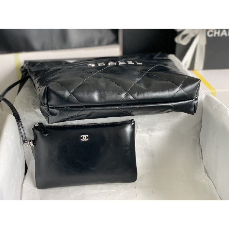 CHANEL 22 SMALL HANDBAG Black