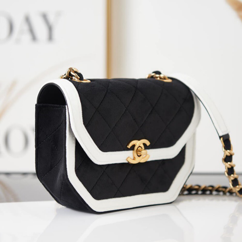 CHANEL MINI FLAP BAG