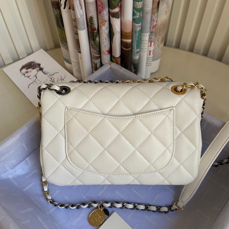 CHANEL SMALL FLAP BAG