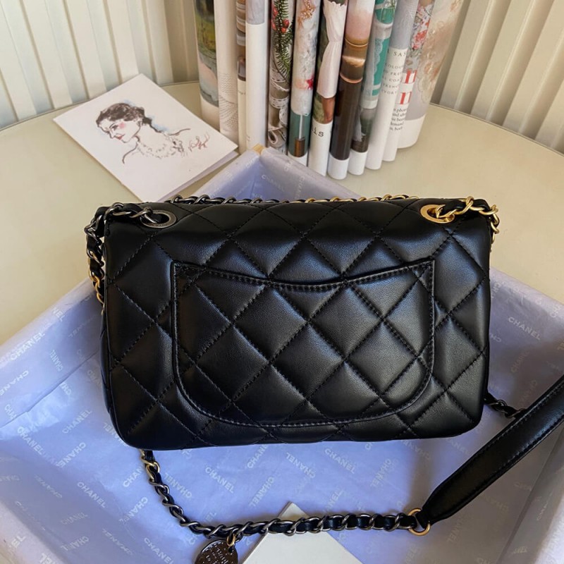 CHANEL SMALL FLAP BAG