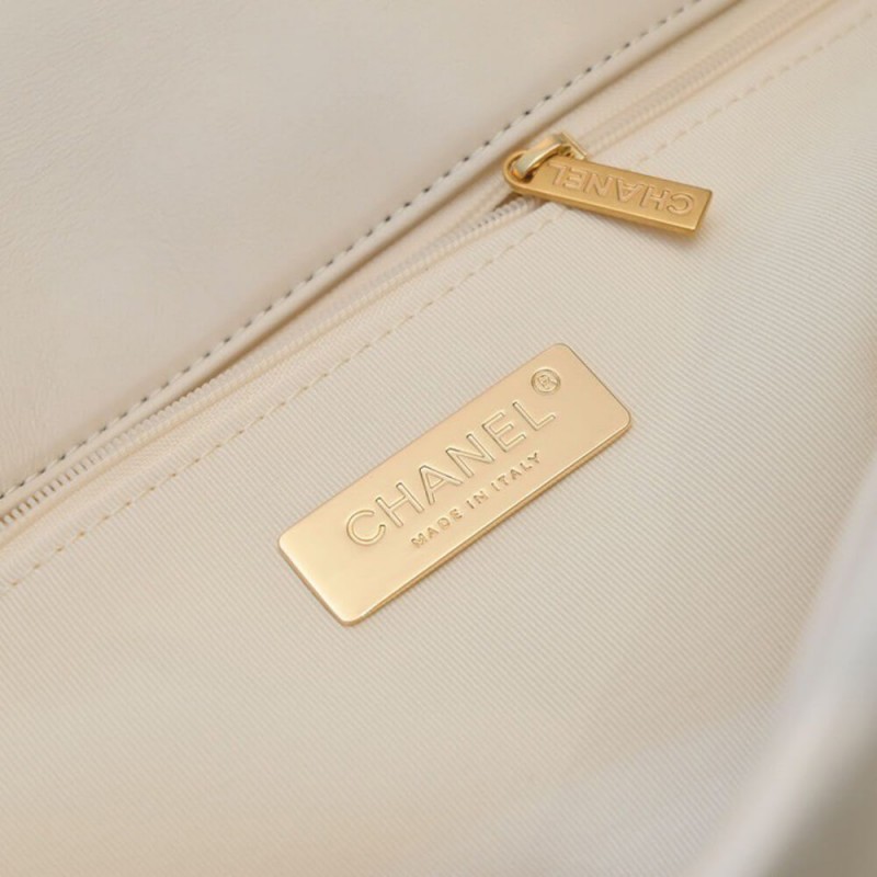 CHANEL 19 MAXI HANDBAG