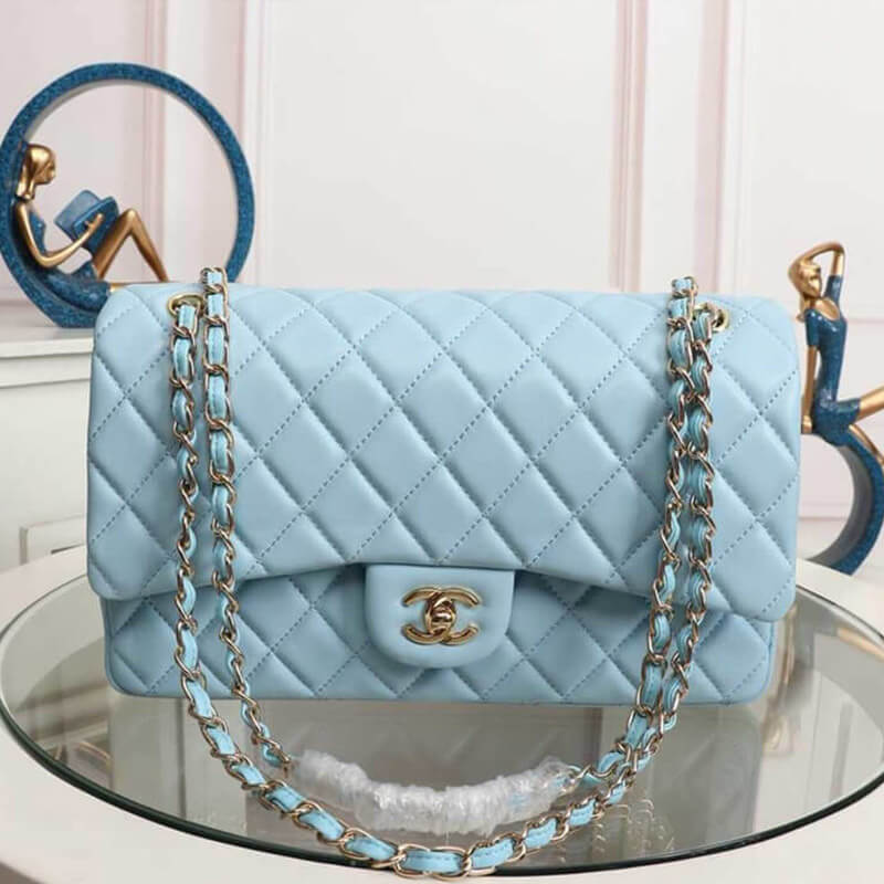 CHANEL Mini Flap Bag