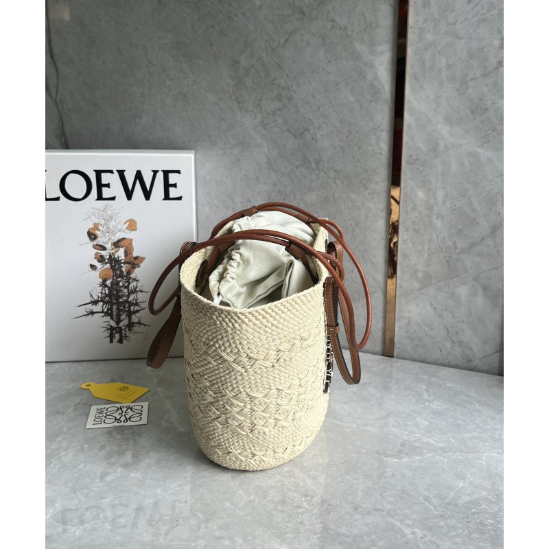 Medium Anagram Basket bag in iraca palm and calfskin