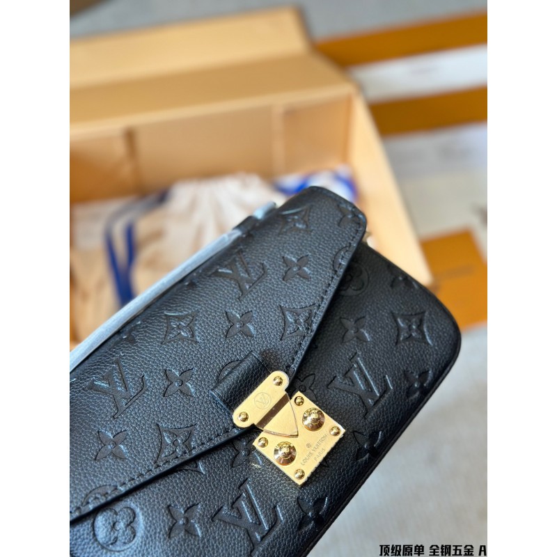 Louis Vuitton Pochette Metis East west  Mini 