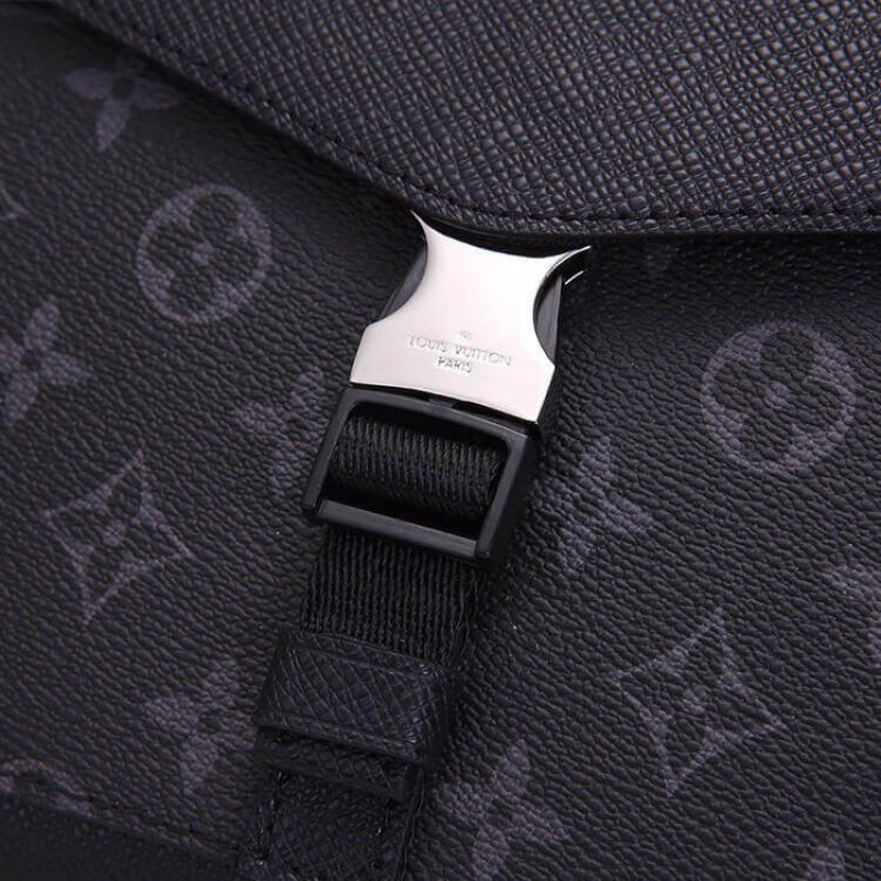 Louis Vuitton LV Outdoor Flap Messenger