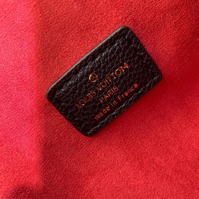 Louis Vuitton LV FAVORITE