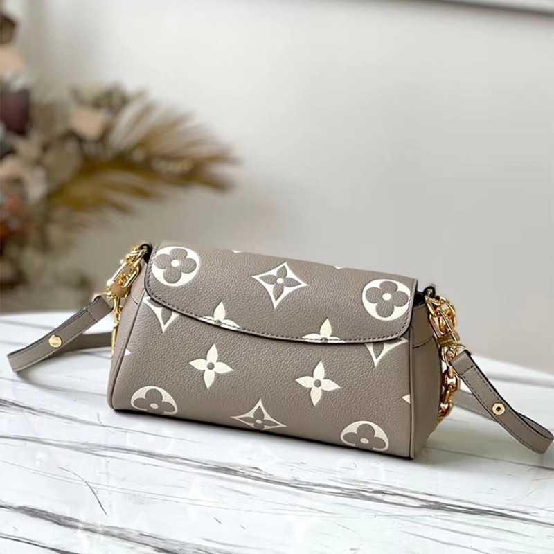 Louis Vuitton LV FAVORITE