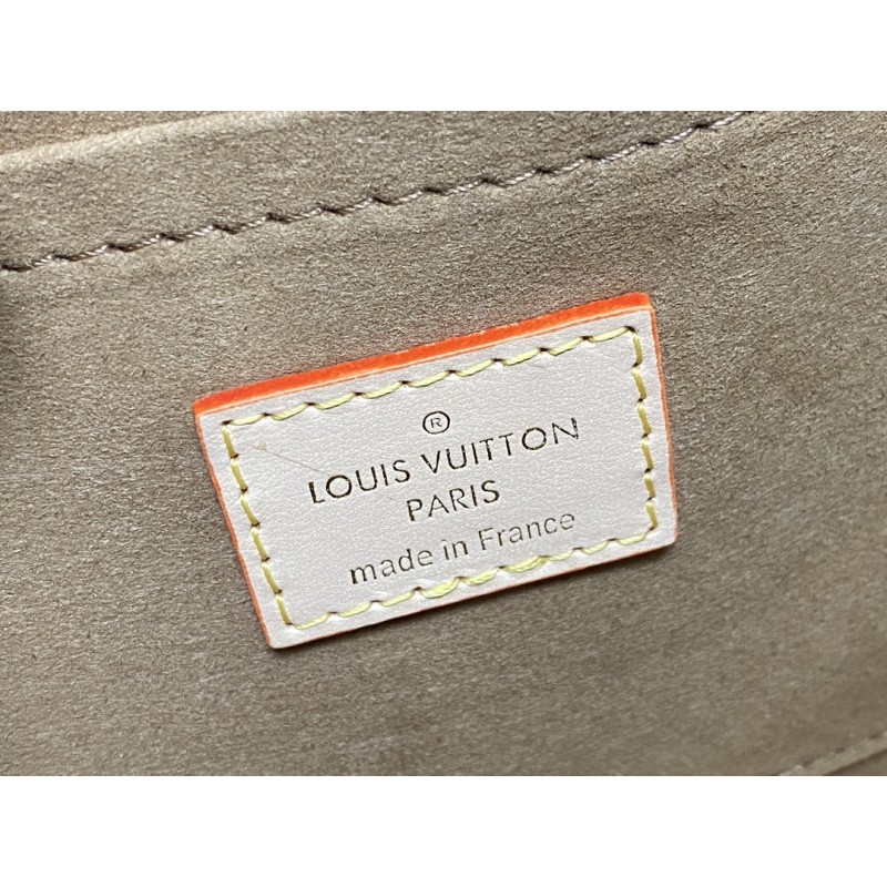 LOUIS VUITTON Around Me PM M47117