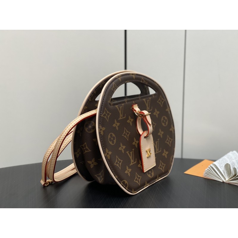 LOUIS VUITTON Around Me PM M47117