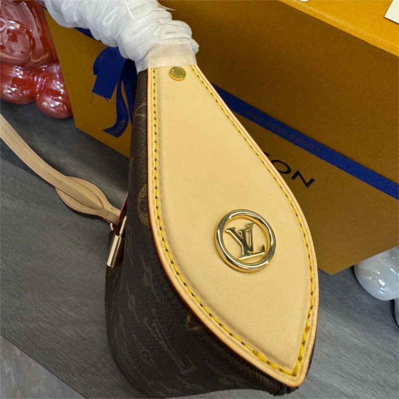 LOUIS VUITTON Pochette Tirette in Monogram M47123