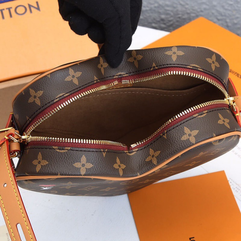 Louis Vuitton LV Game On Coeur