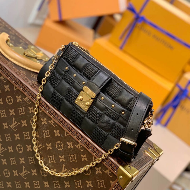 Louis Vuitton POCHETTE TROCA