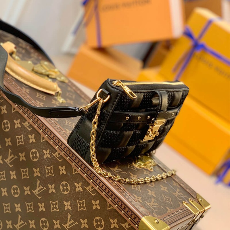 Louis Vuitton POCHETTE TROCA