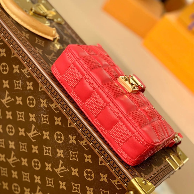 Louis Vuitton POCHETTE TROCA