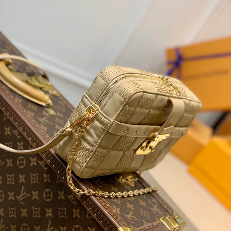 Louis Vuitton TROCA MM