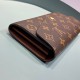 Louis Vuitton Louis Vuitton Sarah Wallet