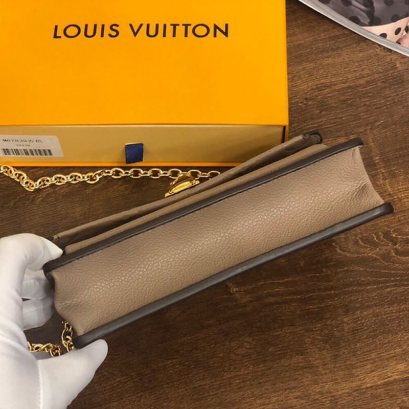 Louis Vuitton Louis Vuitton VAVIN CHAIN WALLET