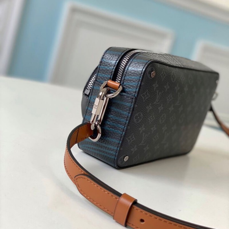 Louis Vuitton Louis Vuitton VOLGA ON STRAP