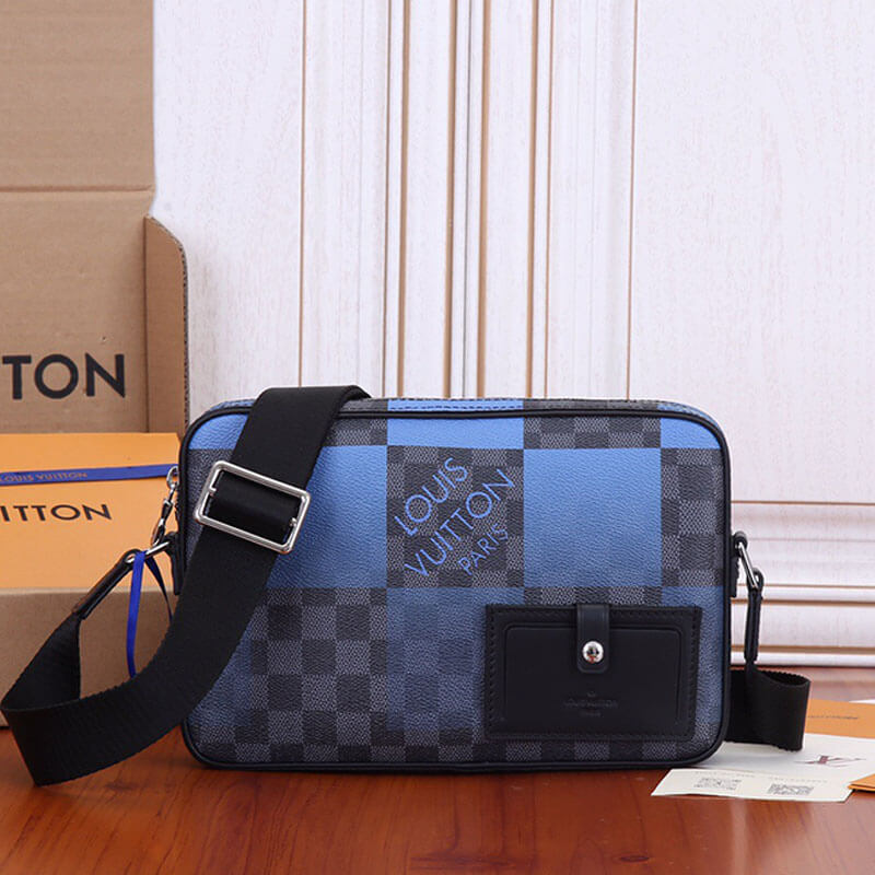 Louis Vuitton LV Alpha Messenger